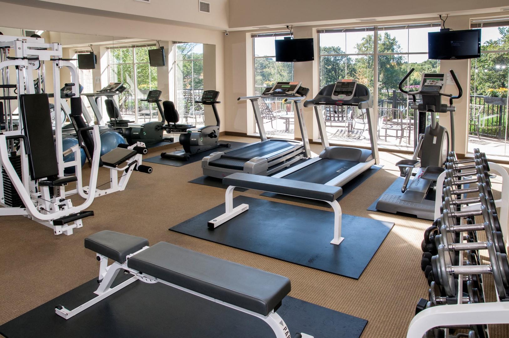 Cornelia Place Apartments in Edina, MN